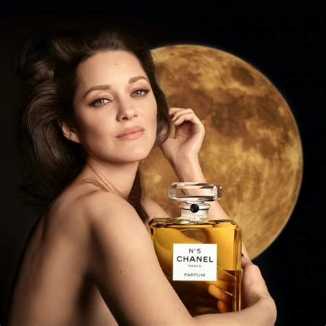 new chanel no 5 advert actress|More.